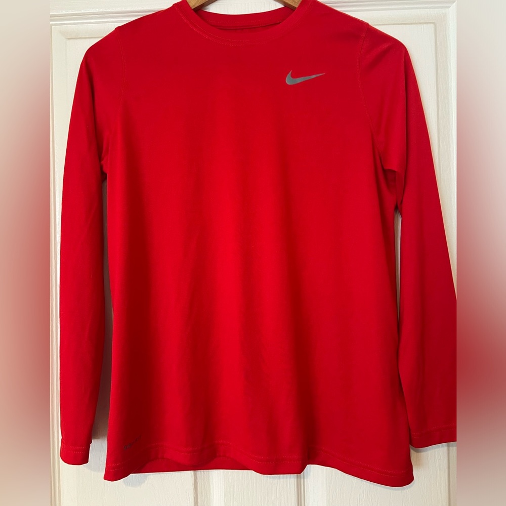 Youth XL Nike long sleeve red dri-fit